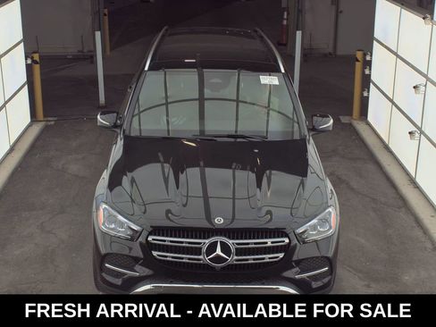 Used 2025 Mercedes-Benz GLE 350 4MATIC image 2