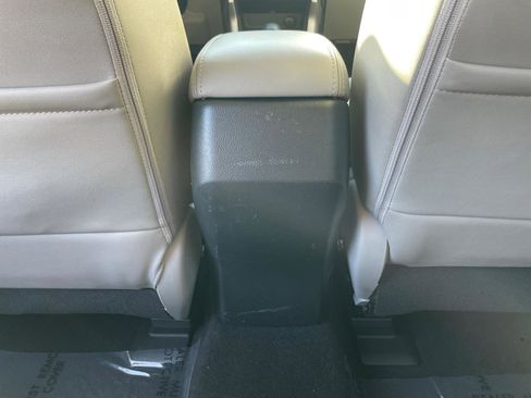 Used 2016 Subaru Forester 2.5i Touring w/ Eyesight & Navigation System image 23