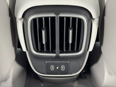 Used 2023 Hyundai Ioniq 6 SEL image 32