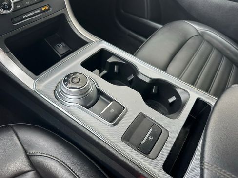 Used 2017 Ford Escape SE w/ Equipment Group 201A AWD/4WD image 14