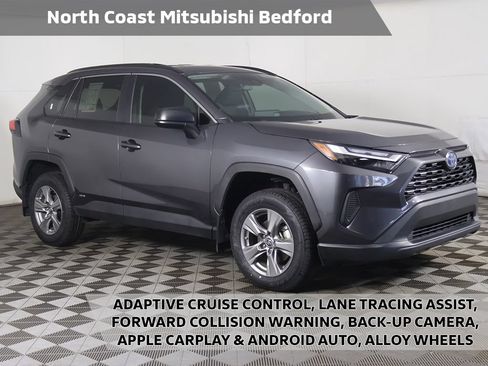 Used 2024 Toyota RAV4 LE AWD/4WD image 1