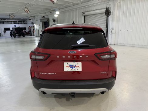 Used 2024 Ford Escape Platinum w/ Premium Technology Package image 4