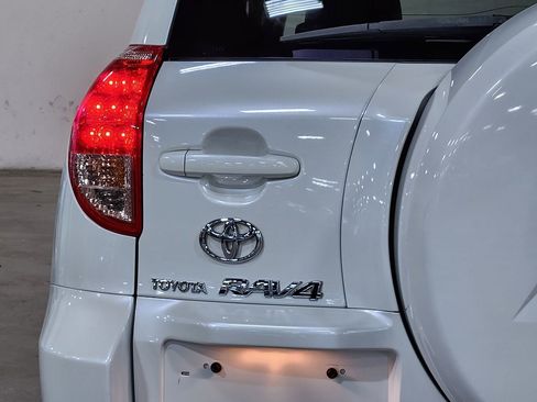 Used 2007 Toyota RAV4 Limited image 20