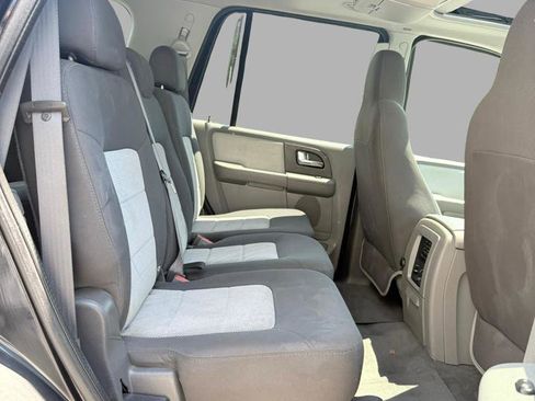 Used 2005 Ford Expedition XLT AWD/4WD image 27