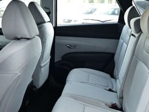 New 2026 Hyundai Tucson SE image 9