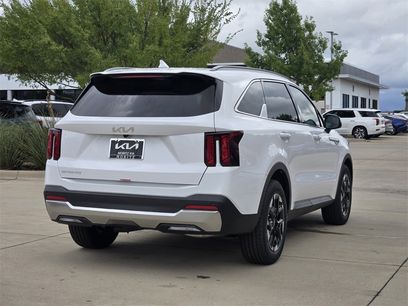 New 2026 Kia Sorento S w/ S Panoramic Sunroof Package