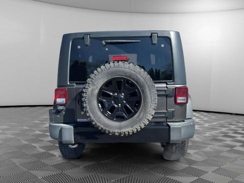 Used 2016 Jeep Wrangler Sport AWD/4WD image 8