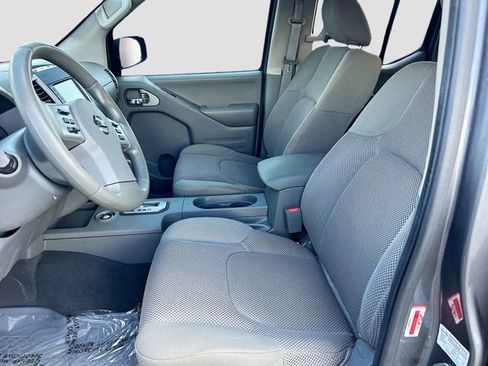 Used 2021 Nissan Frontier SV RWD image 17