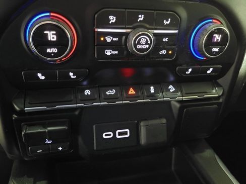 Used 2019 Chevrolet Silverado 1500 LT Trail Boss image 43