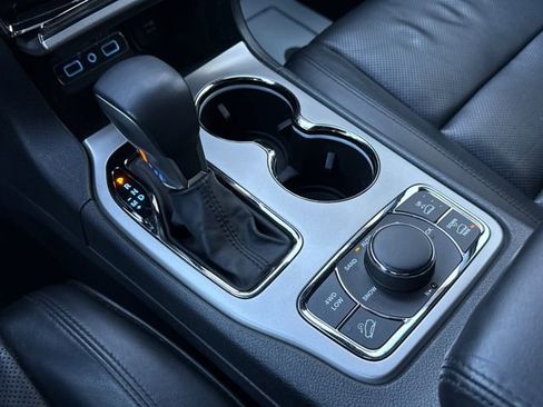 Used 2019 Jeep Grand Cherokee High Altitude image 37