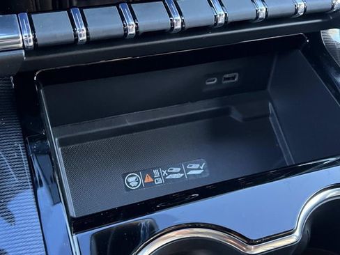 New 2026 GMC Yukon XL Elevation image 24