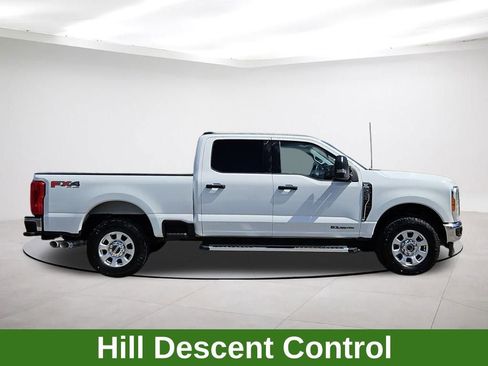 Used 2023 Ford F250 XLT w/ FX4 Off-Road Package image 8
