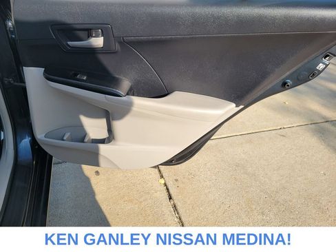 Used 2014 Toyota Camry LE FWD image 47