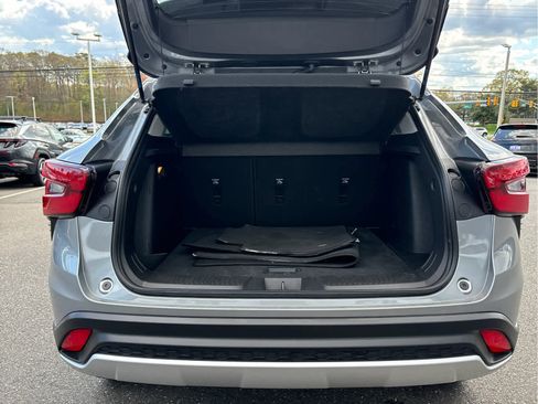 Used 2025 Chevrolet Trax LT image 22