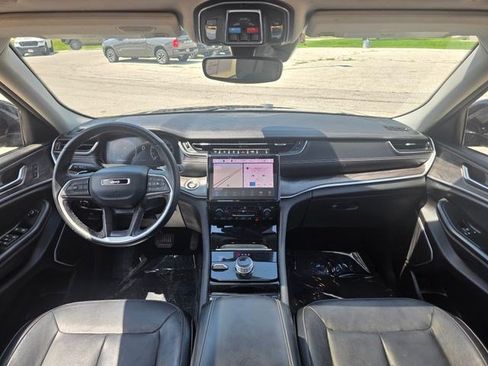 Used 2022 Jeep Grand Cherokee L Limited AWD/4WD image 22