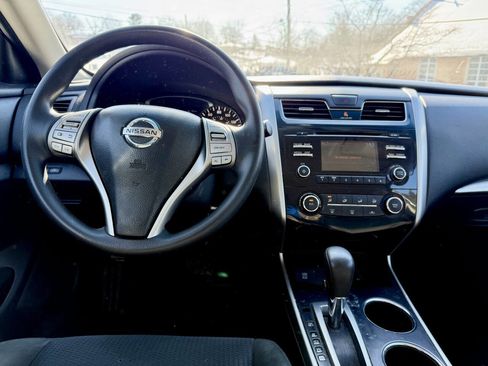 Used 2015 Nissan Altima 2.5 S w/ Sport Value Package image 11