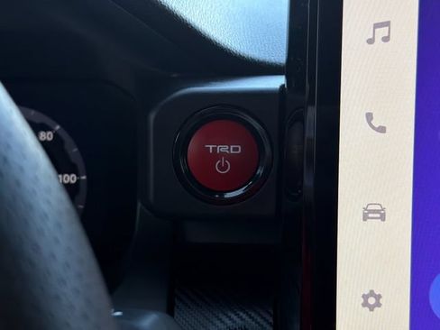 Used 2025 Toyota Tacoma TRD Pro AWD/4WD image 23
