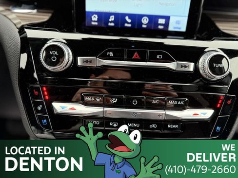 Used 2023 Ford Explorer Limited w/ Limited Technology Package image 21