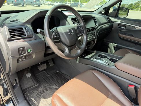 Certified 2025 Honda Ridgeline RTL image 4