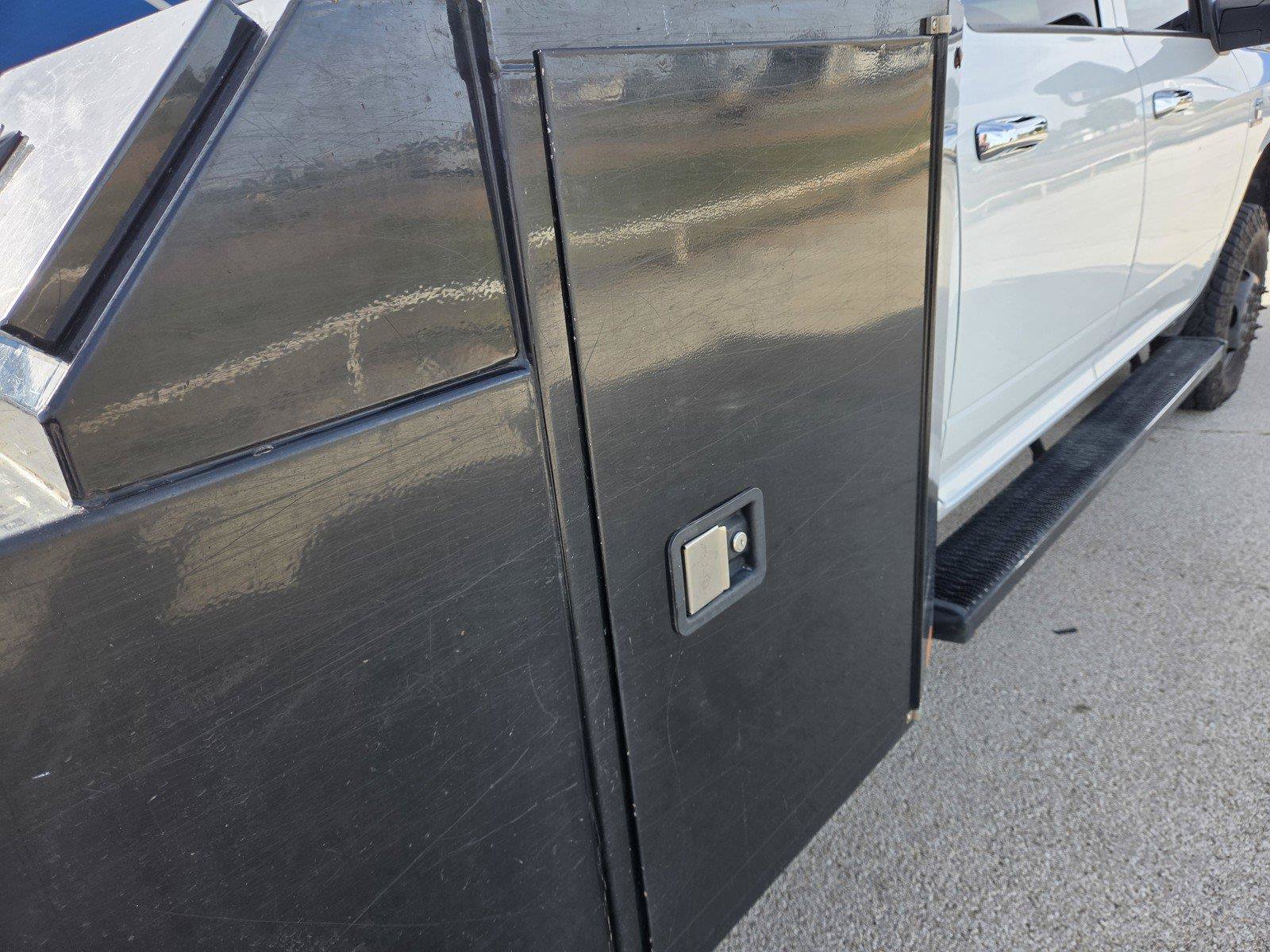 Used 2024 RAM 3500 Tradesman w/ Chrome Appearance Group AWD/4WD image 29