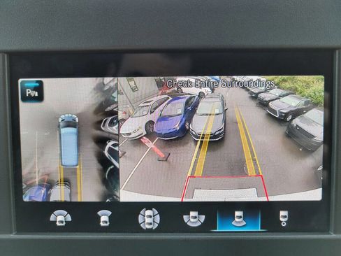 Used 2023 Mercedes-Benz Sprinter 2500 w/ Acoustic Package image 9