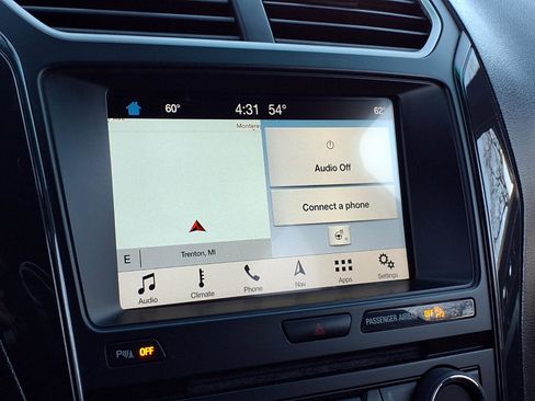 Used 2017 Ford Explorer XLT w/ Equipment Group 202A image 14