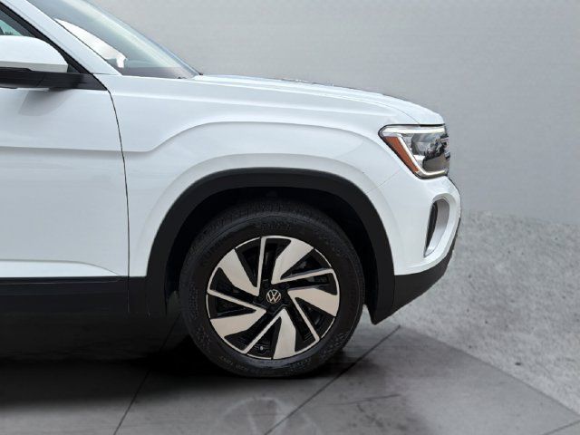 Used 2025 Volkswagen Atlas SE AWD/4WD image 34