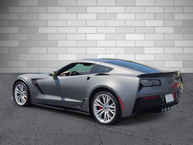 Used 2015 Chevrolet Corvette Z06 w/ 3LZ Preferred Equipment Group RWD image 3