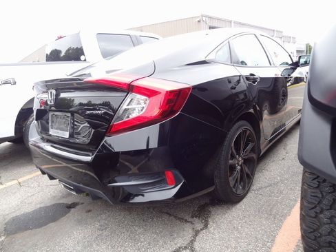 Used 2020 Honda Civic Sport image 3