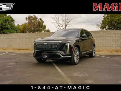 New 2026 Cadillac Vistiq Luxury w/ LPO, Premium Carpet Package