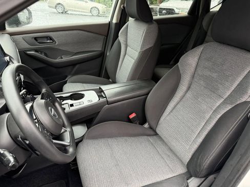 Used 2021 Nissan Rogue S FWD image 8