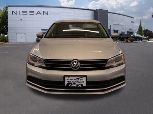 Used 2015 Volkswagen Jetta SE image 6