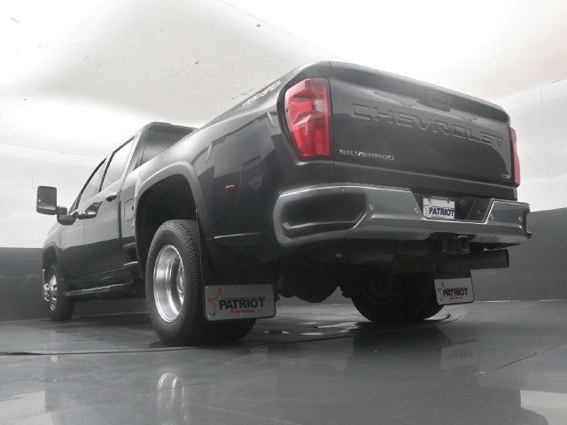 Used 2024 Chevrolet Silverado 3500 LTZ w/ LTZ Plus Package AWD/4WD image 43