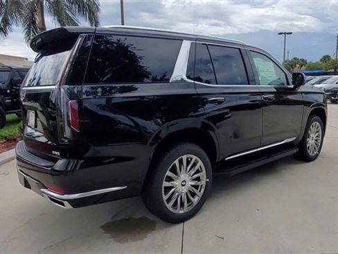 Certified 2021 Cadillac Escalade Premium Luxury image 14