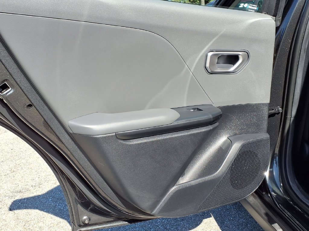 Certified 2025 Kia K4 FWD image 12