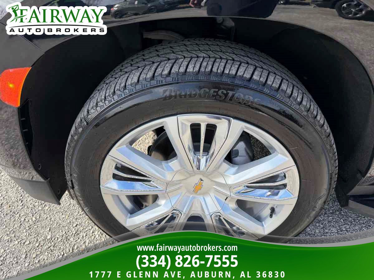 Used 2023 Chevrolet Suburban High Country AWD/4WD image 37