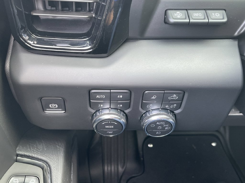 New 2026 GMC Sierra 1500 AT4X AWD/4WD image 18