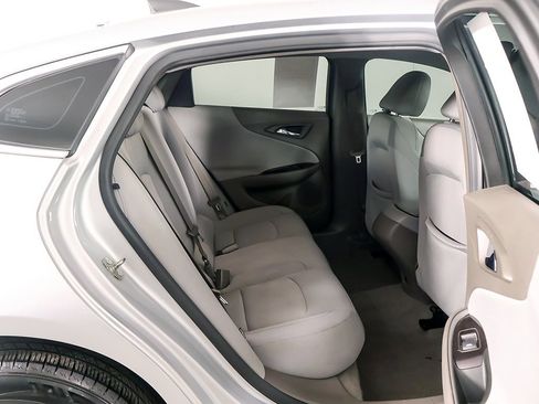 Used 2020 Chevrolet Malibu LS image 28