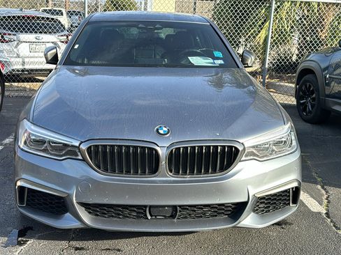 Used 2018 BMW M550i xDrive w/ Dynamic Handling Package image 3