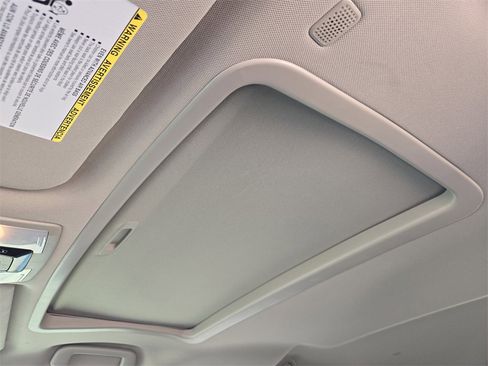 Used 2020 Toyota Sienna XLE image 26