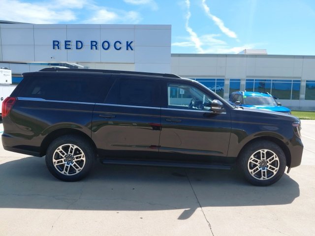 New 2026 Ford Expedition Max Active AWD/4WD image 3