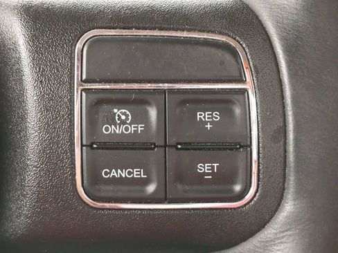 Used 2016 Jeep Wrangler Unlimited Sahara w/ Connectivity Group image 22