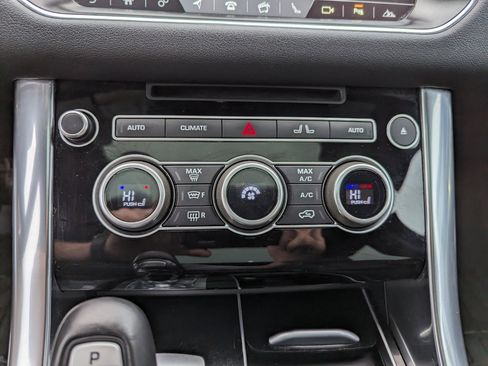 Used 2017 Land Rover Range Rover Sport Supercharged image 20