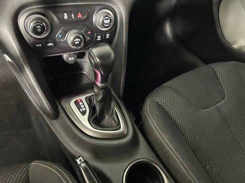 Used 2016 Dodge Dart SXT w/ Rallye Appearance Group image 20