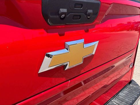 Used 2022 Chevrolet Silverado 1500 LT RWD image 10