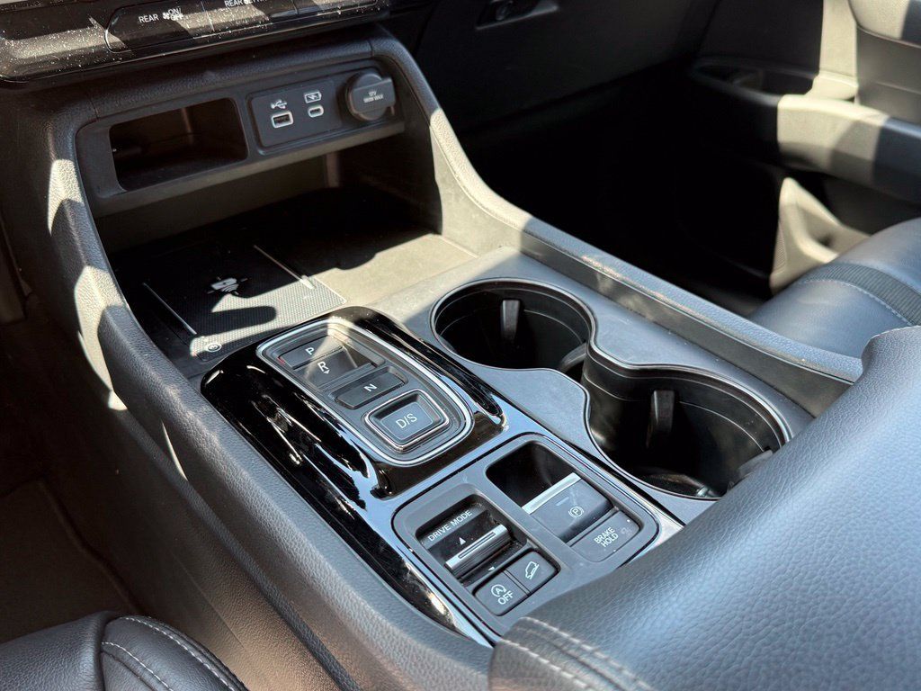 Used 2023 Honda Pilot EX-L image 16