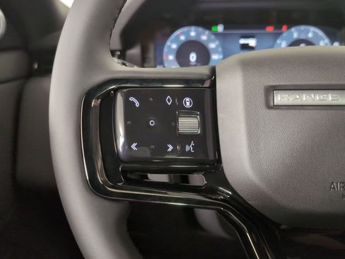 Used 2026 Land Rover Range Rover Evoque Dynamic SE image 15