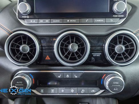 Used 2022 Nissan Sentra SR w/ SR Premium Package FWD image 21