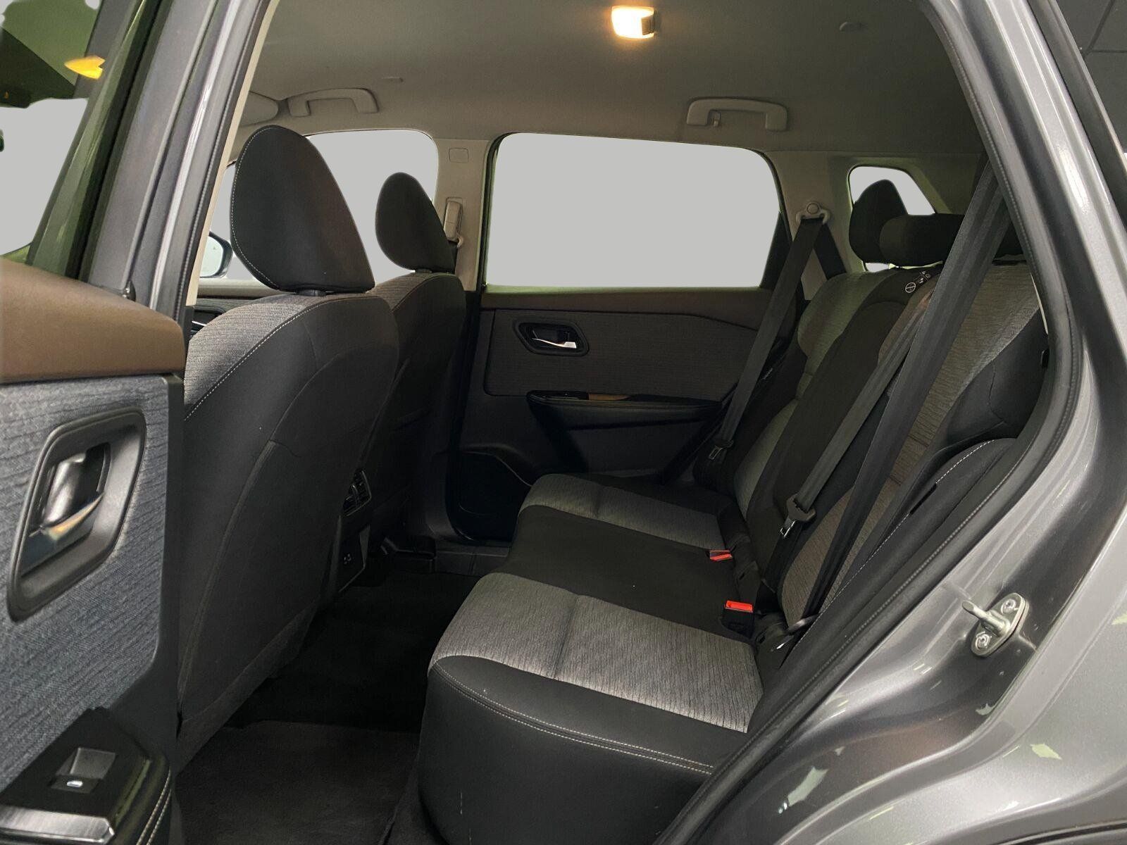 Certified 2023 Nissan Rogue SV AWD/4WD image 27