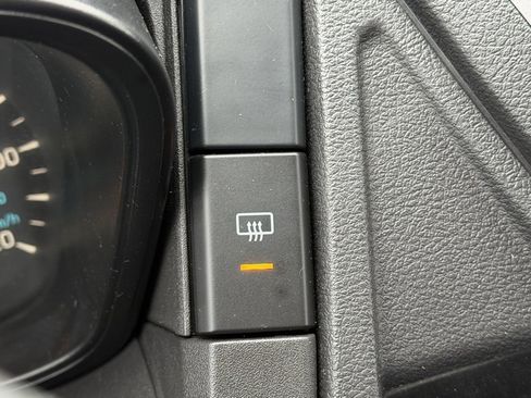 Used 2015 Ford Transit 150 XLT image 40